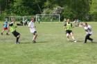 Heißer Kampf um den Ball beim Fußballturnier (5).