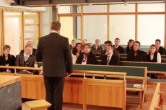 Bezirksevangelist Jäger in der Elternstunde. Bezirksevangelist Jäger in der Elternstunde.