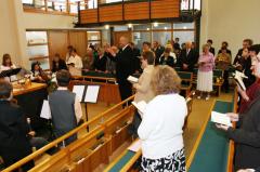 Orchester und Gemeinde beim Schlusslied Orchester und Gemeinde beim Schlusslied