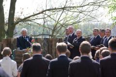 Bezirksapostel Nadolny am Altar Bezirksapostel Nadolny am Altar