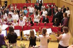 Kindergottesdienst am Sonntag (2) Kindergottesdienst am Sonntag (2)