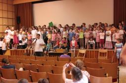 Gesamtaufstellung zum Abschluss. Gesamtaufstellung zum Abschluss.